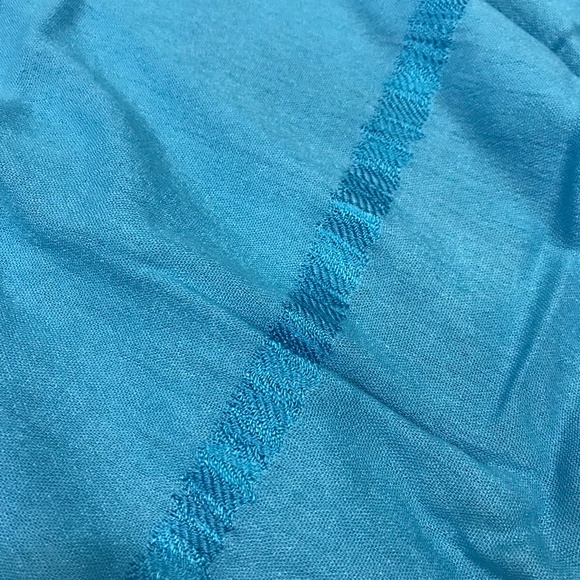 Turquoise blue wrap - Picture 2 of 2